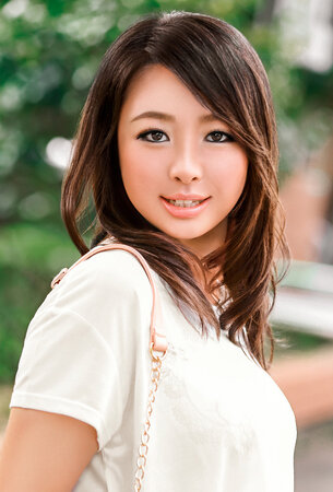 Yukari Emoto